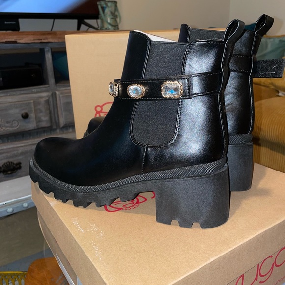 Sugar chunky heel boots (BRAND NEW) - Picture 2 of 5